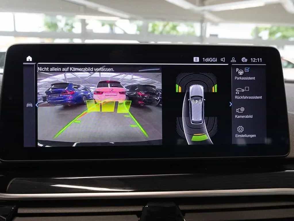 BMW 530 e A HUD PANO ACC RFK NAVI LED PDC V+H DAB LM 06/2022-photo-8