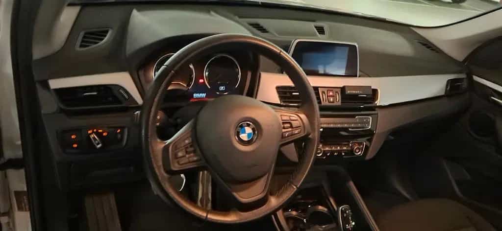 BMW X1 xDrive20d xLine Steptronic xLine 01/2019-photo-8