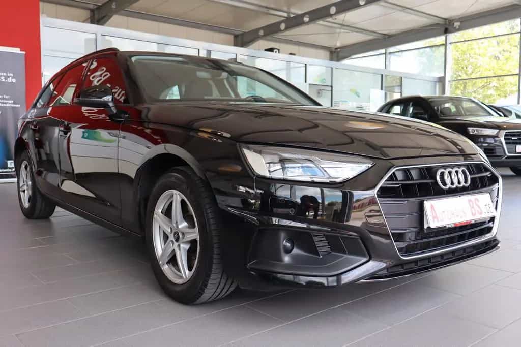 Audi A4 Avant 35 TDI S tronic, PDC,Navi,LED, 1.Hand 03/2023-photo-2