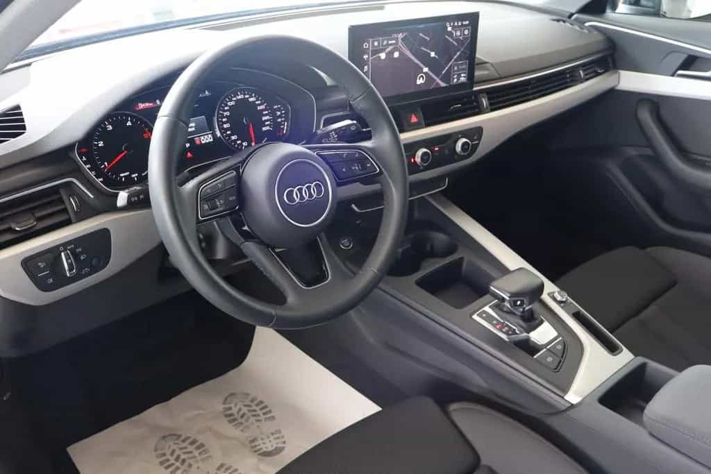 Audi A4 Avant 35 TDI S tronic, PDC,Navi,LED, 1.Hand 03/2023-photo-4