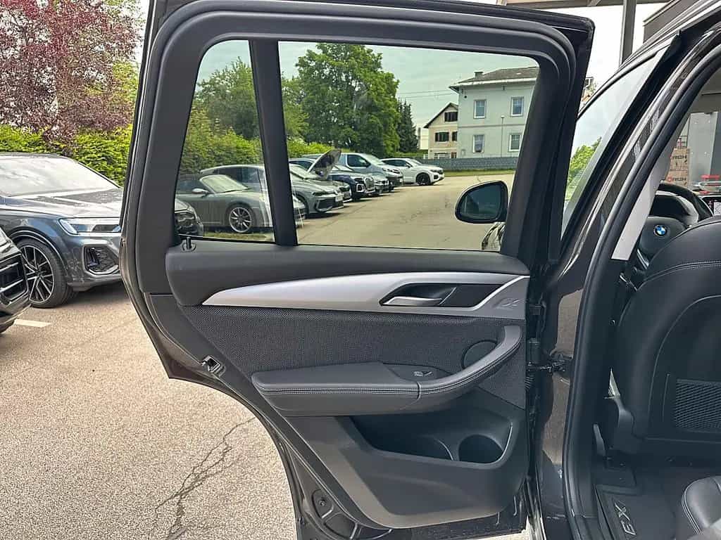 BMW X3 xDrive 20d Aut. Kamera, AHK, Head-Up, SZH 07/2020-photo-11