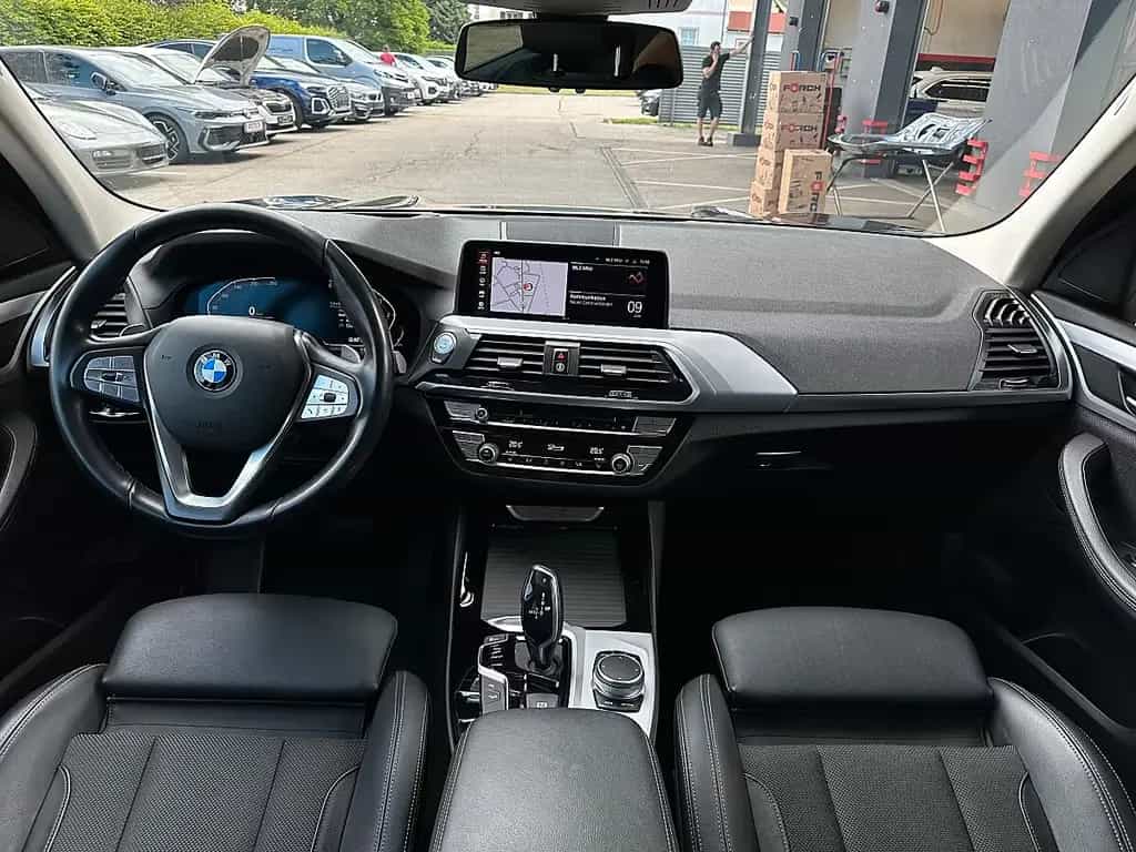 BMW X3 xDrive 20d Aut. Kamera, AHK, Head-Up, SZH 07/2020-photo-16