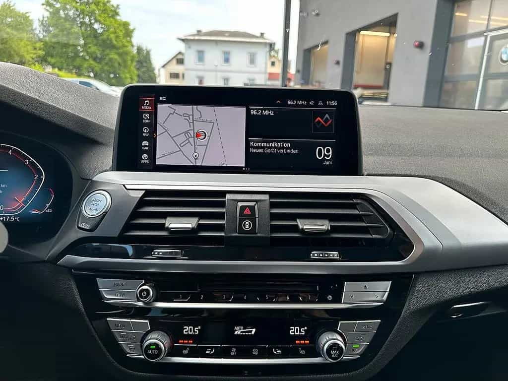 BMW X3 xDrive 20d Aut. Kamera, AHK, Head-Up, SZH 07/2020-photo-22