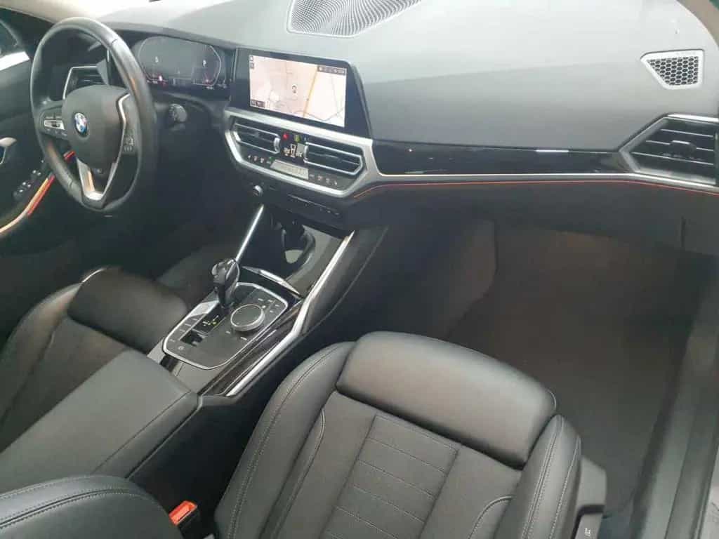 BMW 320 d Touring Aut. Sport Line 05/2021-photo-12