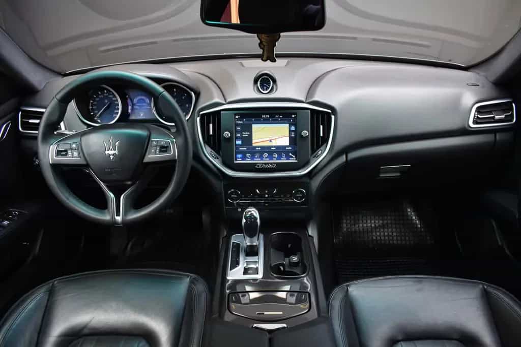 Maserati Ghibli 3.0 V6 DIESEL/AUTOMATIK/8-GANG/BI-XENON 03/2015-photo-11