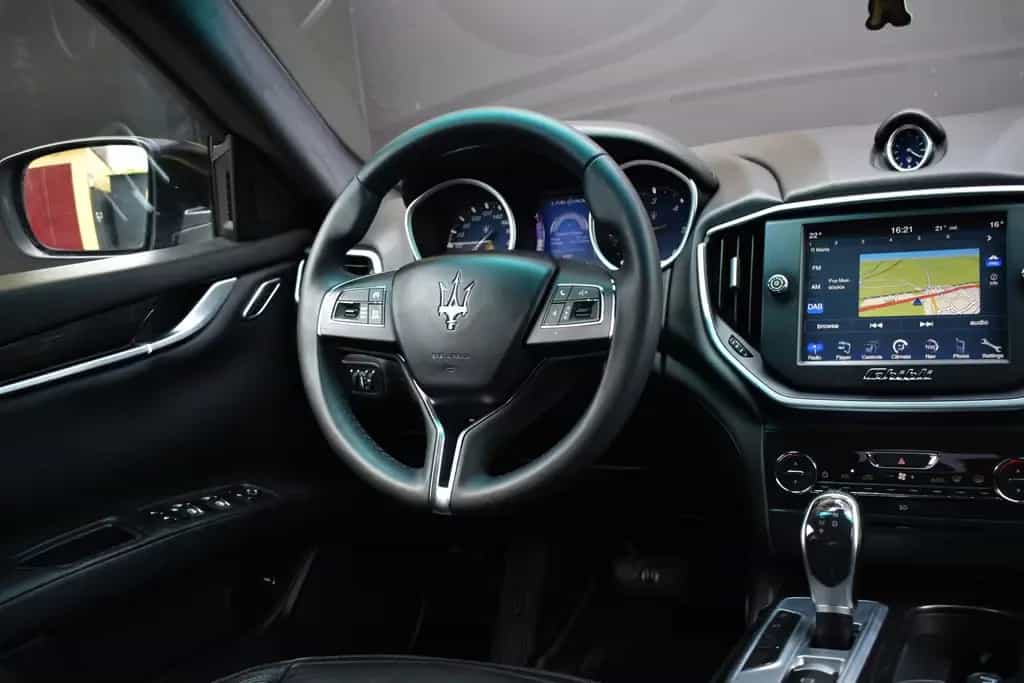 Maserati Ghibli 3.0 V6 DIESEL/AUTOMATIK/8-GANG/BI-XENON 03/2015-photo-19