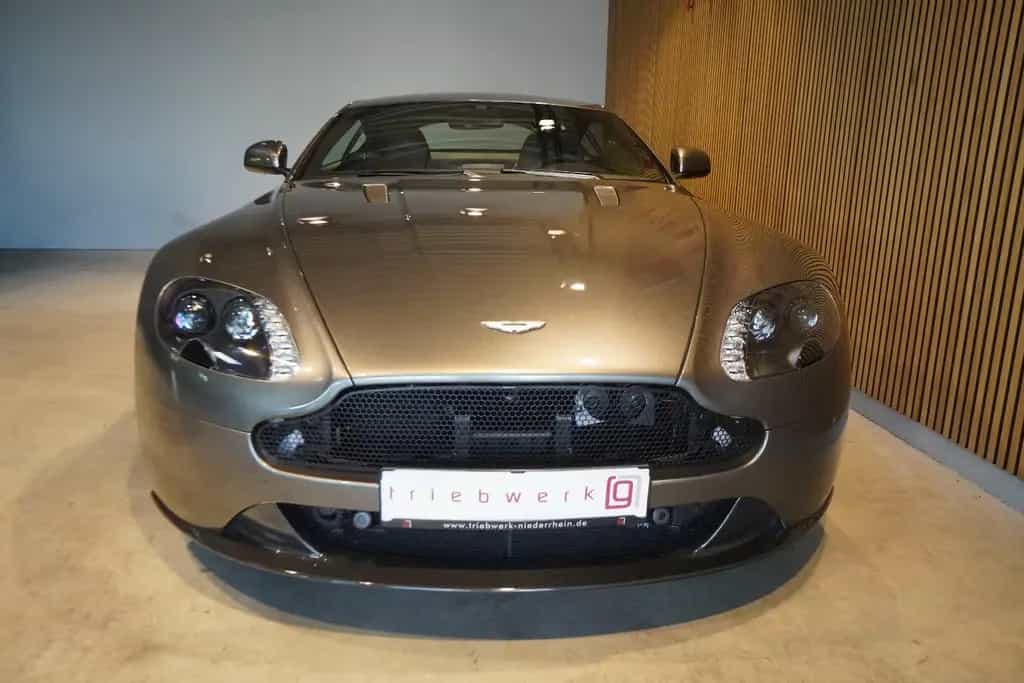 Aston Martin V8 Vantage 4.7 AMR Coupé *1.Hd*U-Frei*One of 200 06/2018-photo-15