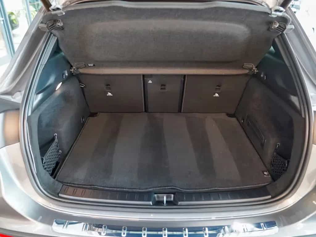 Mercedes-Benz GLA 250 4M Progressive MULTIBEAM AHK Standheizun 07/2021-photo-11