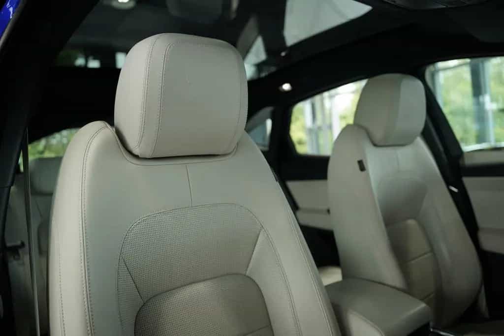 Jaguar E-Pace R-Dynamic HSE AWD *Pano *H-UP *Memory 04/2018-photo-18