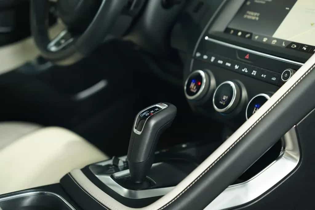 Jaguar E-Pace R-Dynamic HSE AWD *Pano *H-UP *Memory 04/2018-photo-22