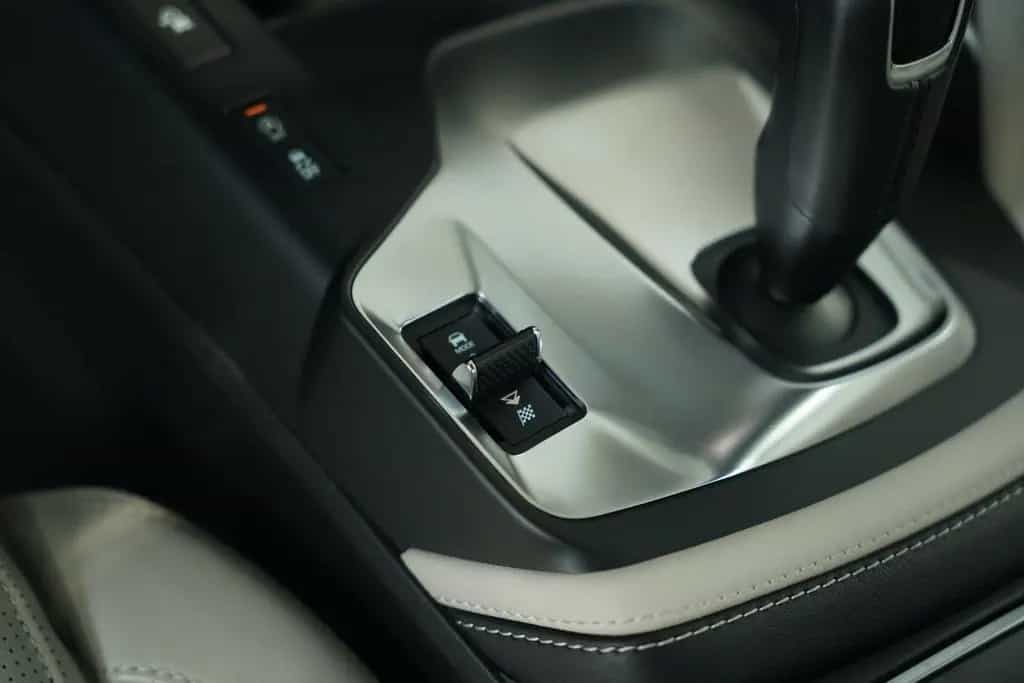 Jaguar E-Pace R-Dynamic HSE AWD *Pano *H-UP *Memory 04/2018-photo-32