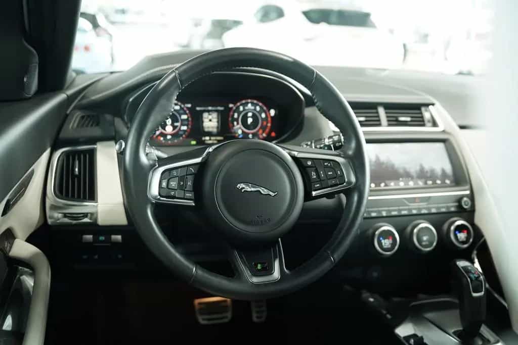 Jaguar E-Pace R-Dynamic HSE AWD *Pano *H-UP *Memory 04/2018-photo-45