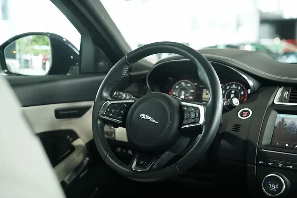 Jaguar E-Pace R-Dynamic HSE AWD *Pano *H-UP *Memory 04/2018-photo-46