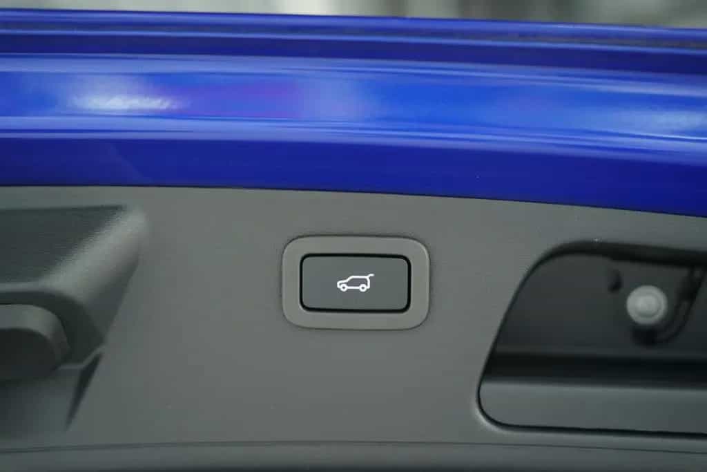 Jaguar E-Pace R-Dynamic HSE AWD *Pano *H-UP *Memory 04/2018-photo-48