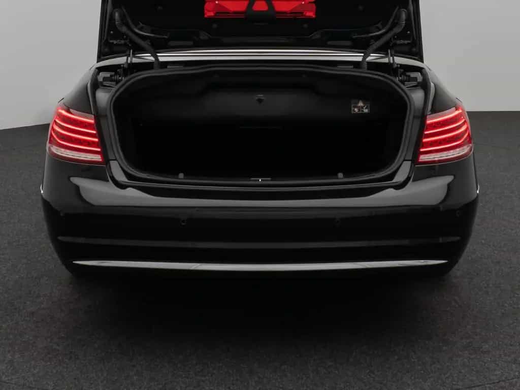 Mercedes-Benz E 200 Cabrio LED Sitzhzg Navi PDC Tempomat Leder 04/2015-photo-12