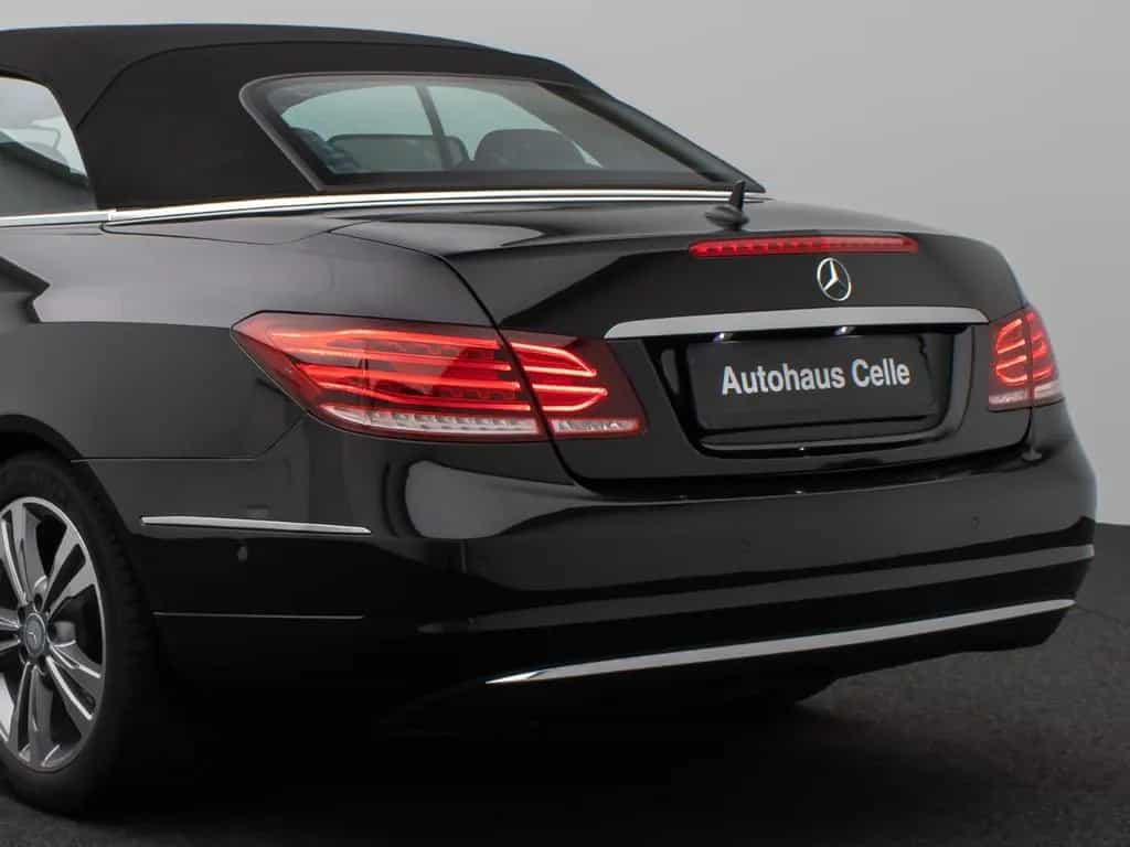 Mercedes-Benz E 200 Cabrio LED Sitzhzg Navi PDC Tempomat Leder 04/2015-photo-13