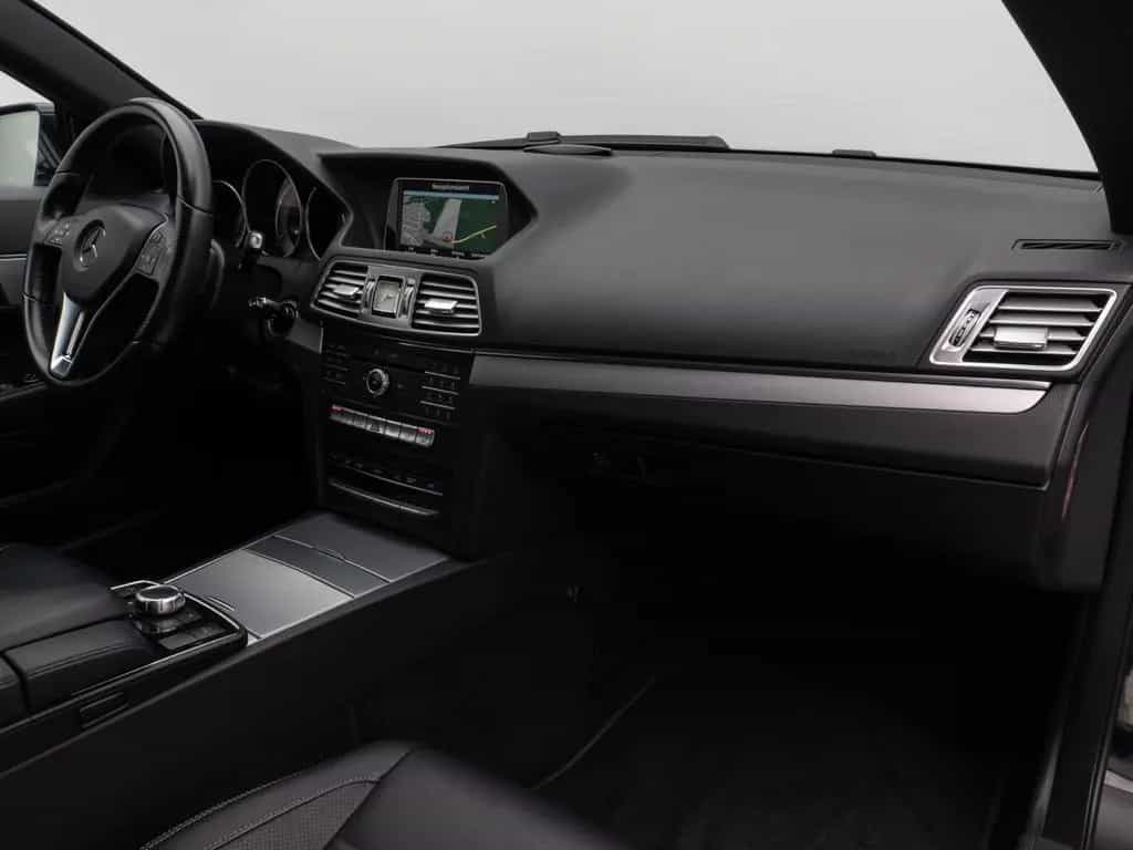 Mercedes-Benz E 200 Cabrio LED Sitzhzg Navi PDC Tempomat Leder 04/2015-photo-22