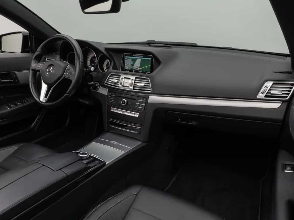 Mercedes-Benz E 200 Cabrio LED Sitzhzg Navi PDC Tempomat Leder 04/2015-photo-35