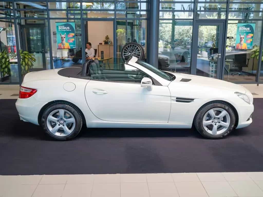 Mercedes-Benz SLK 200 designo Panorama AIRSCARF Klimaautomatik 09/2012-photo-2