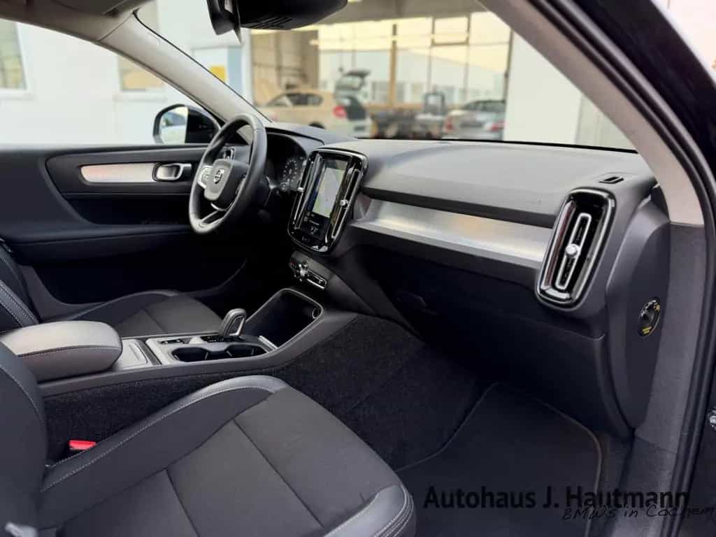 Volvo XC40 D3 Momentum Pro +2.HAND+ACC+NAVI+RFK+ 08/2020-photo-16