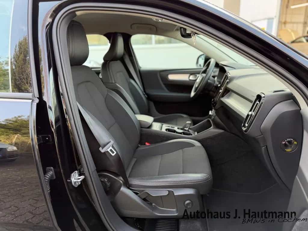 Volvo XC40 D3 Momentum Pro +2.HAND+ACC+NAVI+RFK+ 08/2020-photo-17