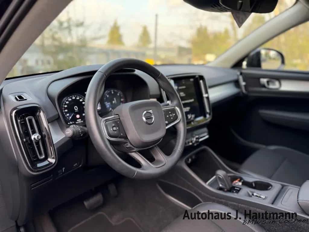 Volvo XC40 D3 Momentum Pro +2.HAND+ACC+NAVI+RFK+ 08/2020-photo-9