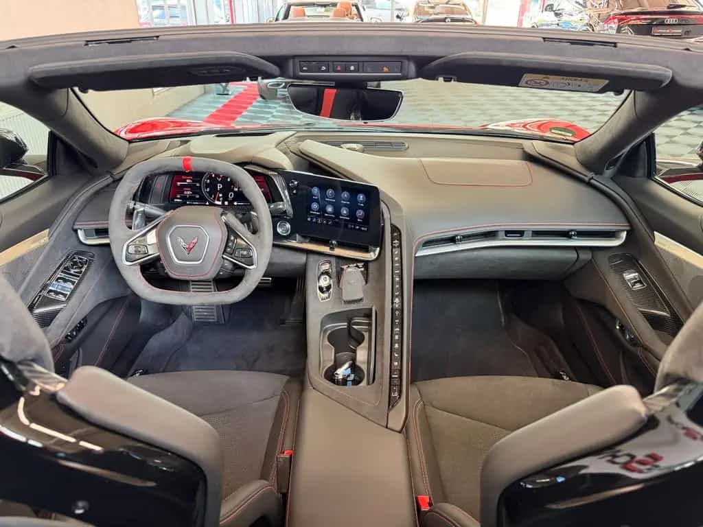 Corvette C8 Stingray Cabrio HuD Carbon Bose Lift 360° LED 06/2023-photo-21