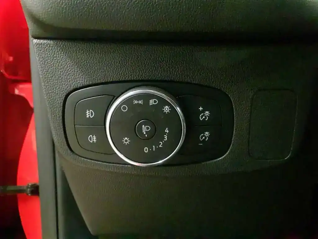 Ford Focus NaviTouch*LM*LED*DAB*ACC*Kamera*Tempo 04/2022-photo-17