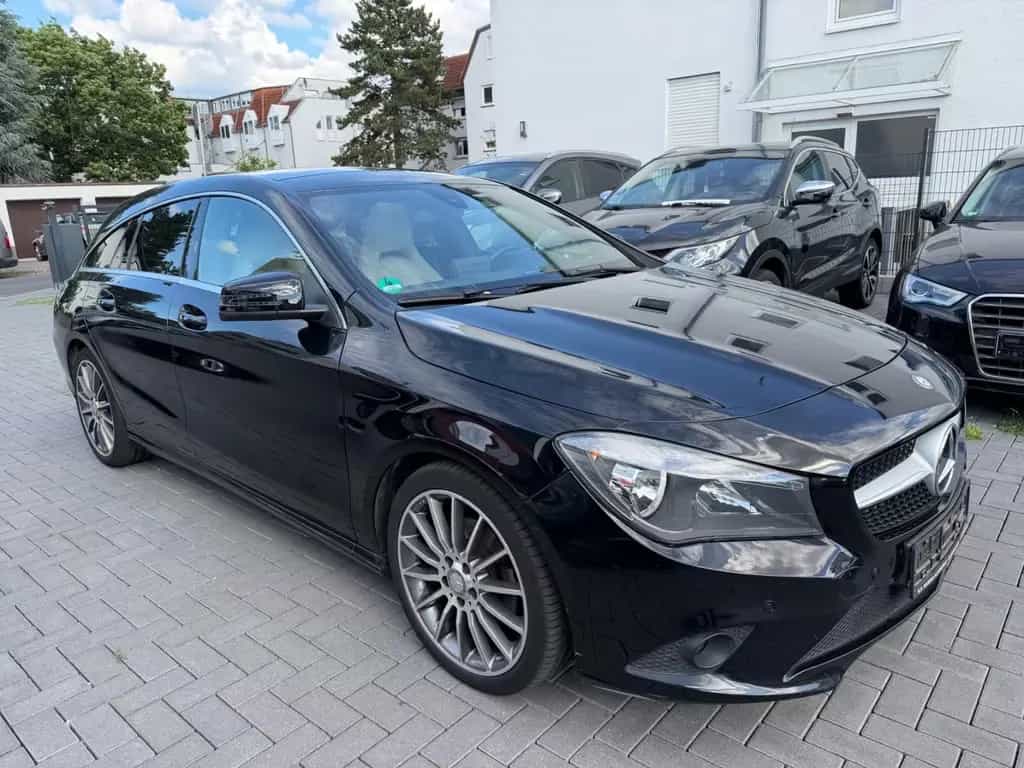 Mercedes-Benz CLA Shooting Brake CLA 200 12/2015-photo-2