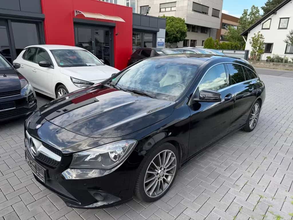 Mercedes-Benz CLA Shooting Brake CLA 200 12/2015-photo-3