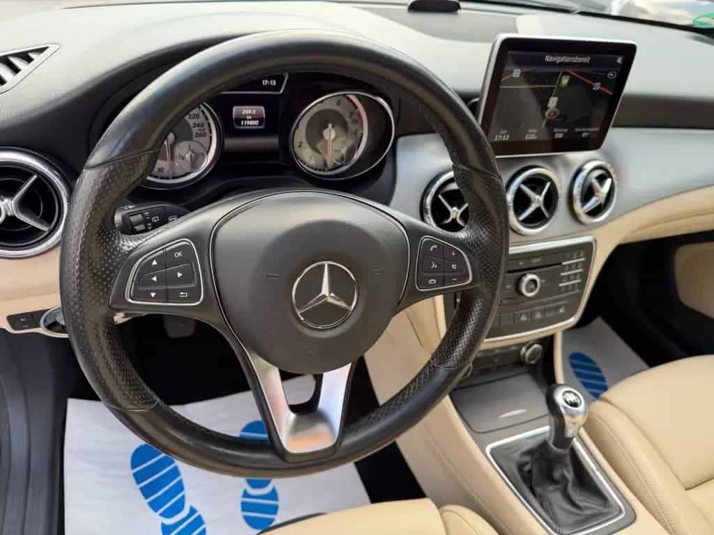 Mercedes-Benz CLA Shooting Brake CLA 200 12/2015-photo-7