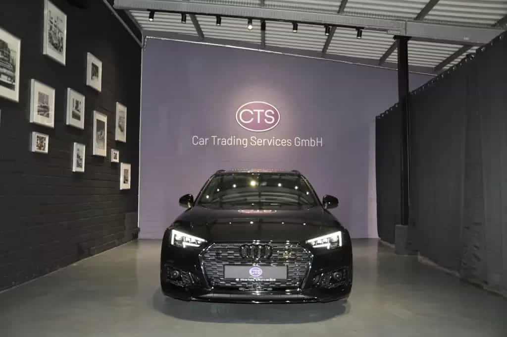 Audi RS4 Avant 2.9 TFSI quattro/PANO/CARBON/B&O/2HAND 09/2019-photo-0