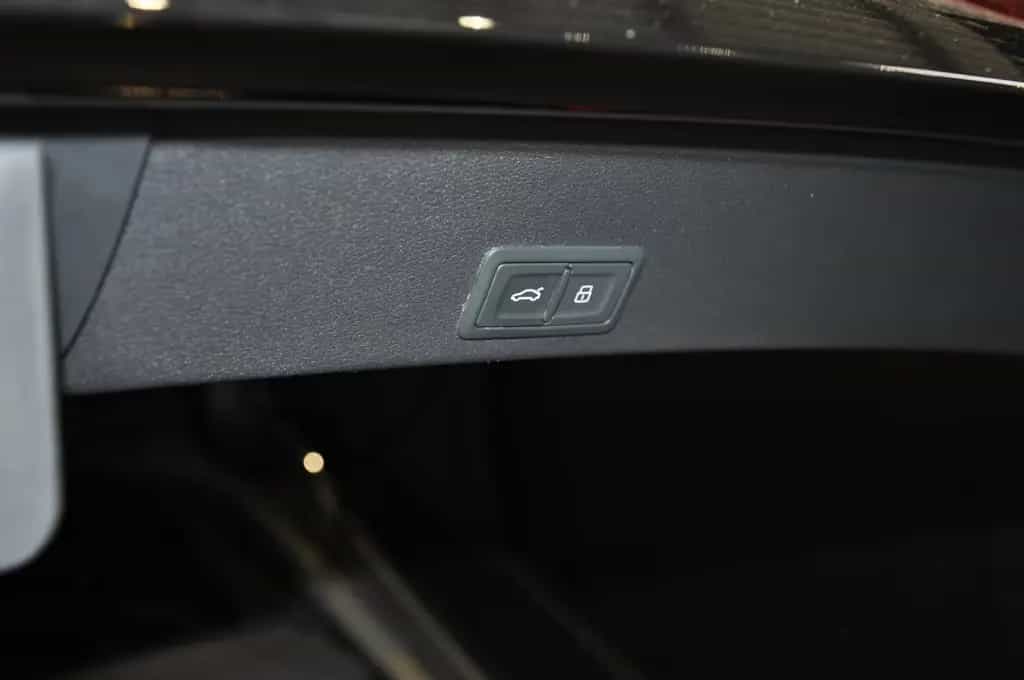 Audi RS4 Avant 2.9 TFSI quattro/PANO/CARBON/B&O/2HAND 09/2019-photo-11