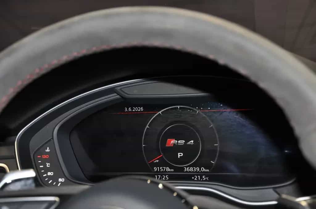 Audi RS4 Avant 2.9 TFSI quattro/PANO/CARBON/B&O/2HAND 09/2019-photo-17