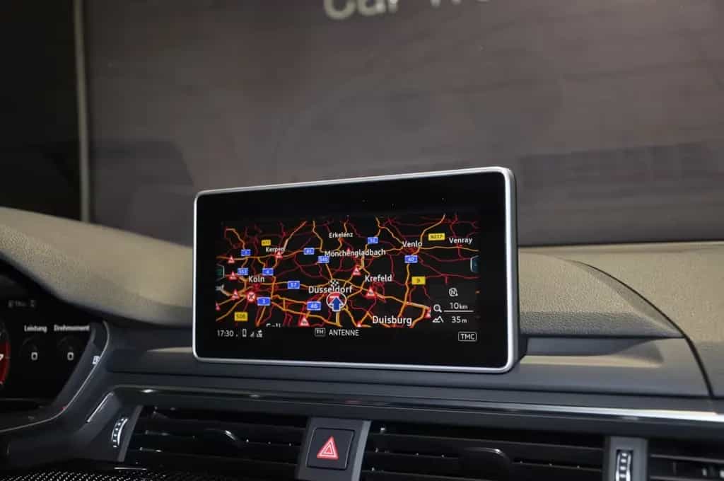 Audi RS4 Avant 2.9 TFSI quattro/PANO/CARBON/B&O/2HAND 09/2019-photo-22