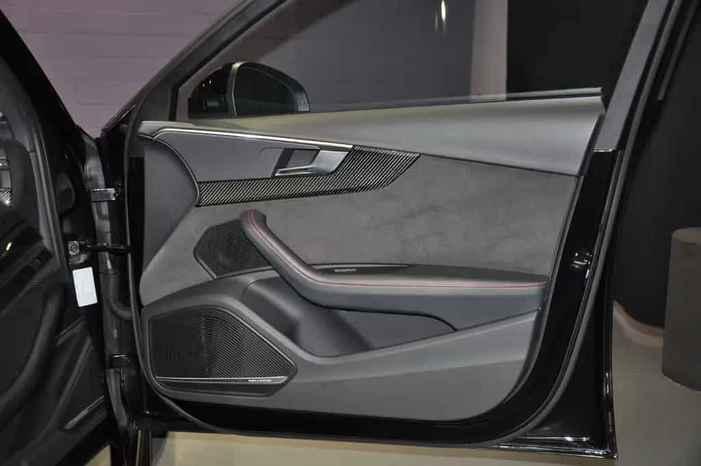 Audi RS4 Avant 2.9 TFSI quattro/PANO/CARBON/B&O/2HAND 09/2019-photo-27