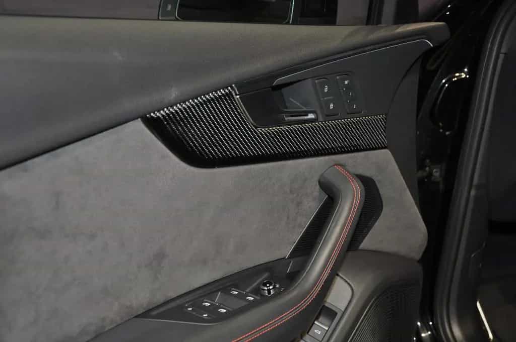 Audi RS4 Avant 2.9 TFSI quattro/PANO/CARBON/B&O/2HAND 09/2019-photo-35