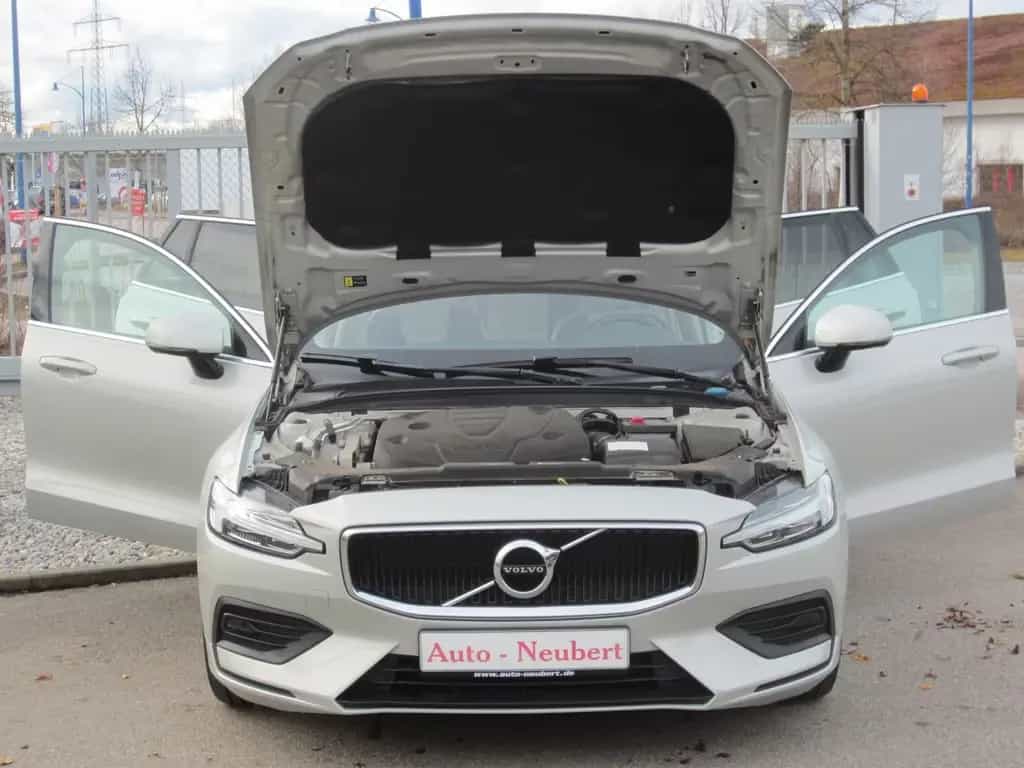 Volvo V60 D4 Momentum 04/2019-photo-7