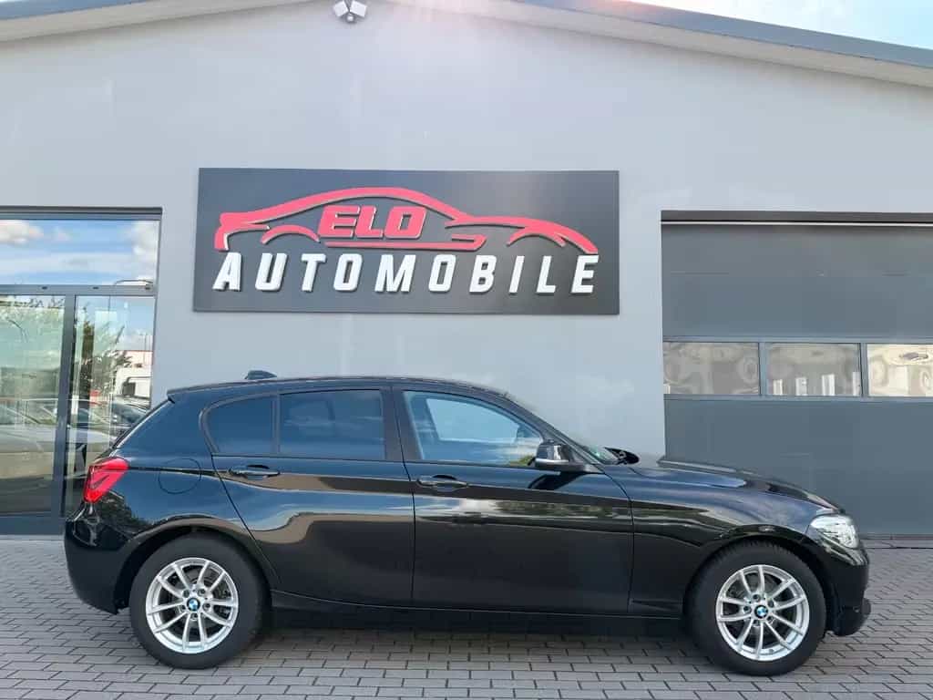 BMW 118 i Advantage*Bluetooth*Scheinwerfer LED* 10/2017-photo-1