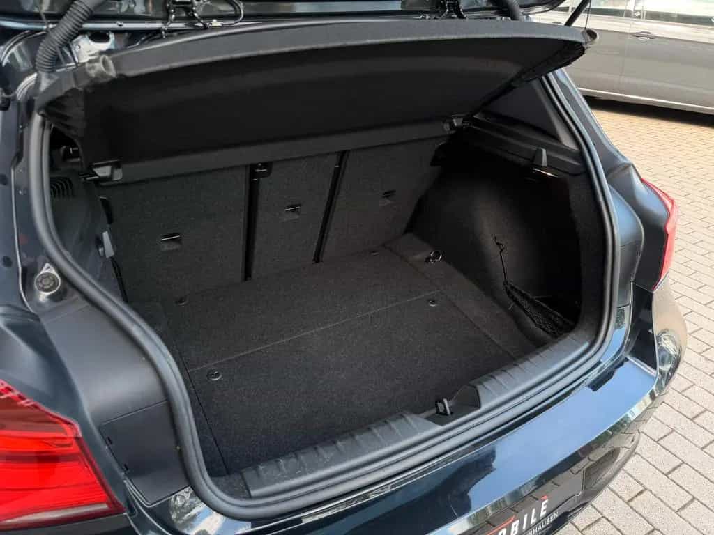 BMW 118 i Advantage*Bluetooth*Scheinwerfer LED* 10/2017-photo-18