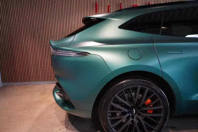 Aston Martin DBX 4.0 V8*U-Frei*BRD**Racing Green**23 Zoll* 09/2022-photo-18