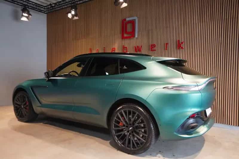 Aston Martin DBX 4.0 V8*U-Frei*BRD**Racing Green**23 Zoll* 09/2022-photo-2