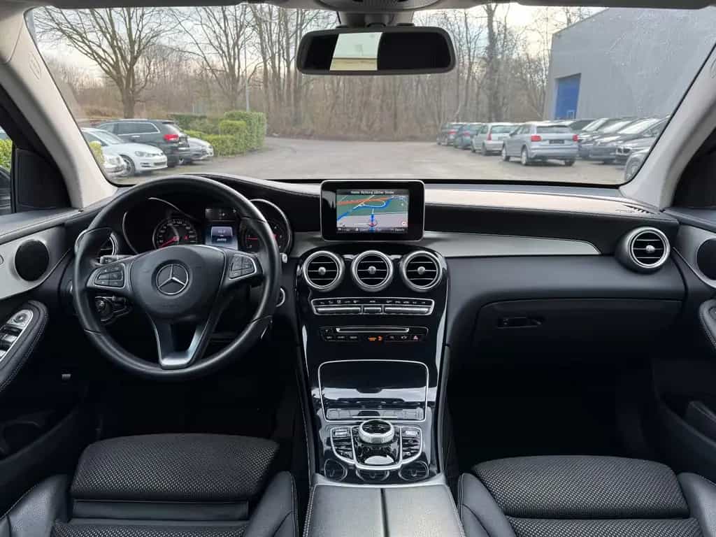 Mercedes-Benz GLC 220 d 4Matic Garantie* 1.Hand* 01/2018-photo-18