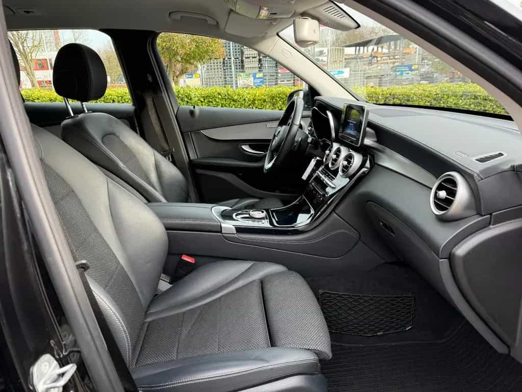Mercedes-Benz GLC 220 d 4Matic Garantie* 1.Hand* 01/2018-photo-22
