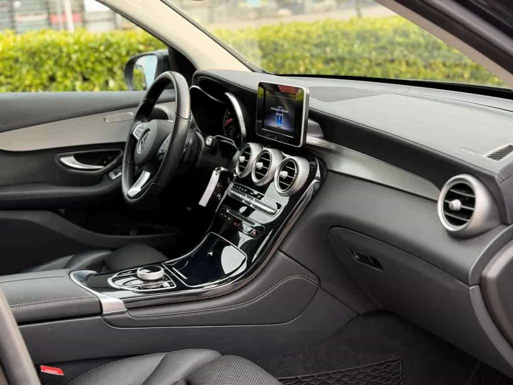 Mercedes-Benz GLC 220 d 4Matic Garantie* 1.Hand* 01/2018-photo-23