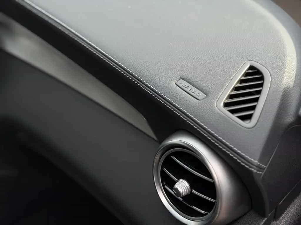 Mercedes-Benz GLC 220 d 4Matic Garantie* 1.Hand* 01/2018-photo-24