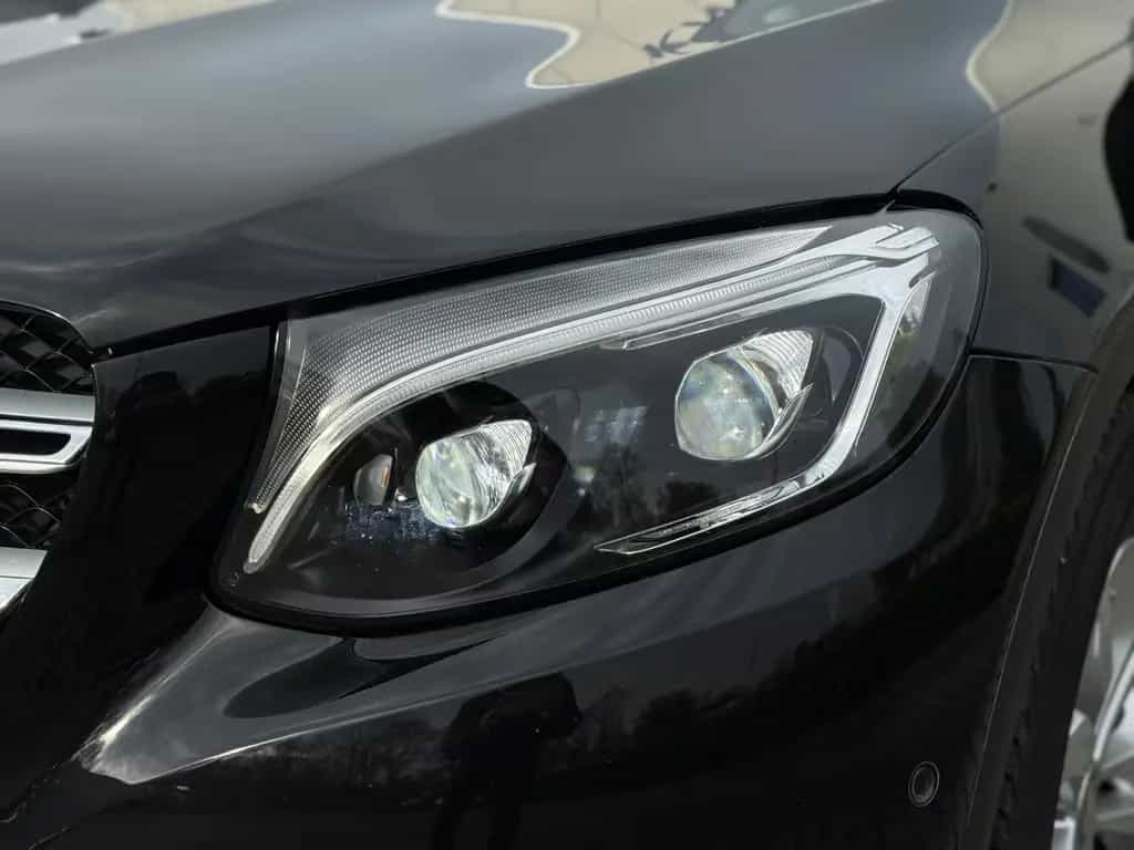 Mercedes-Benz GLC 220 d 4Matic Garantie* 1.Hand* 01/2018-photo-5
