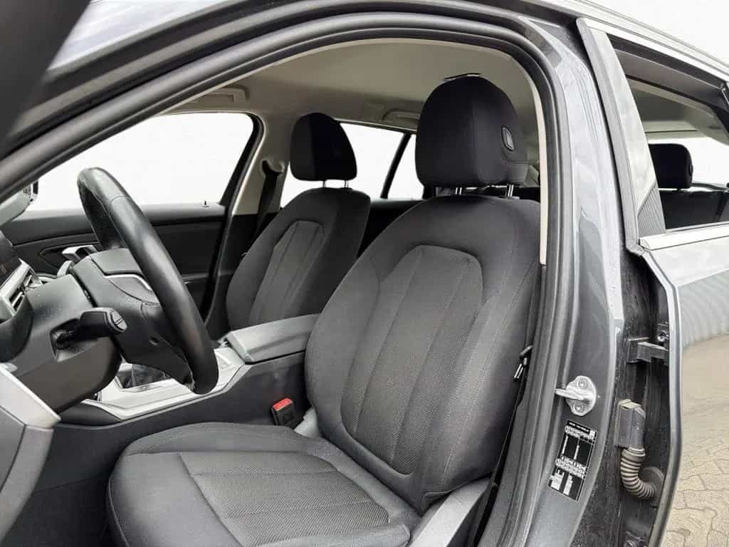 BMW 320 d Touring Advantage 360°,LiCo+,CarPl,LenkHz 10/2019-photo-11
