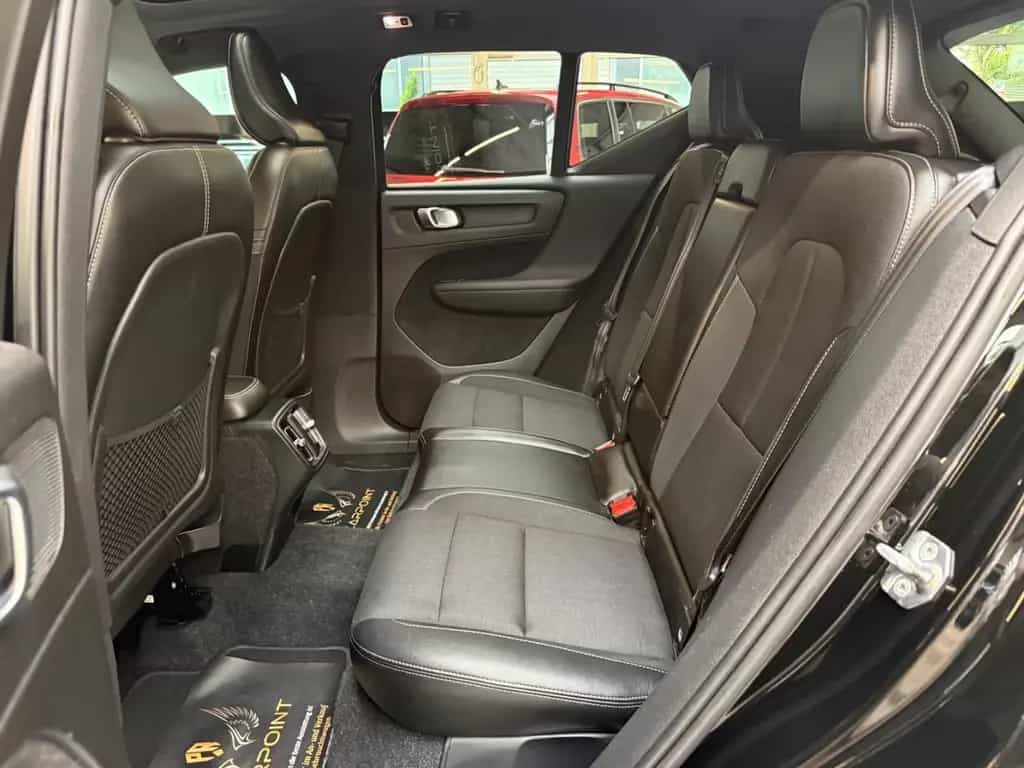 Volvo XC40 XC 40  Momentum Pro AWD 2.0l /Pano/CarPlay/Virt 08/2019-photo-10