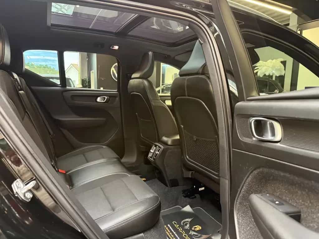 Volvo XC40 XC 40  Momentum Pro AWD 2.0l /Pano/CarPlay/Virt 08/2019-photo-16